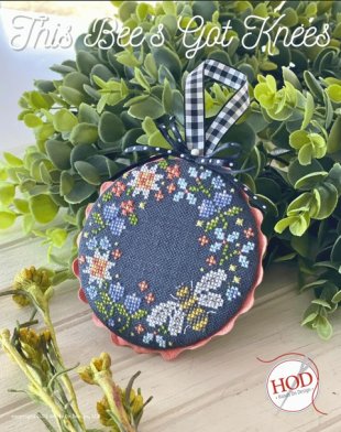 This Bee's Got Knees