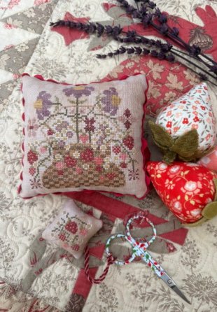 Strawberry Basket Pin Keep and Scissor Fob