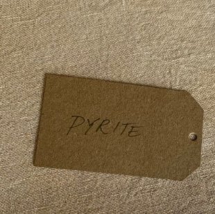 Pyrite Linen 40 Ct