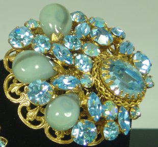 Regency Blue Rhinestone Filligree Brooch