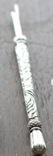 Silver Metal Engraved Seam Ripper
