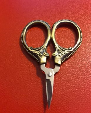 Mini Embroidery Scissors Antique Gold